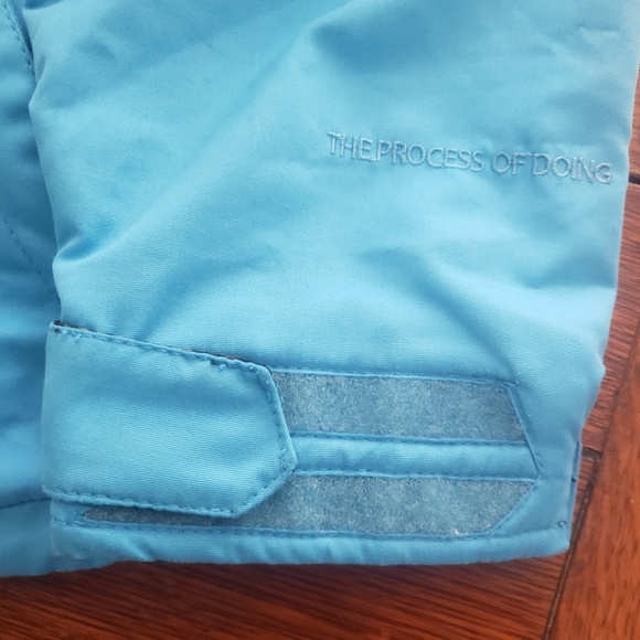 Women's Volcom Light Blue Snowboarding Jacket - Picture 7 of 8